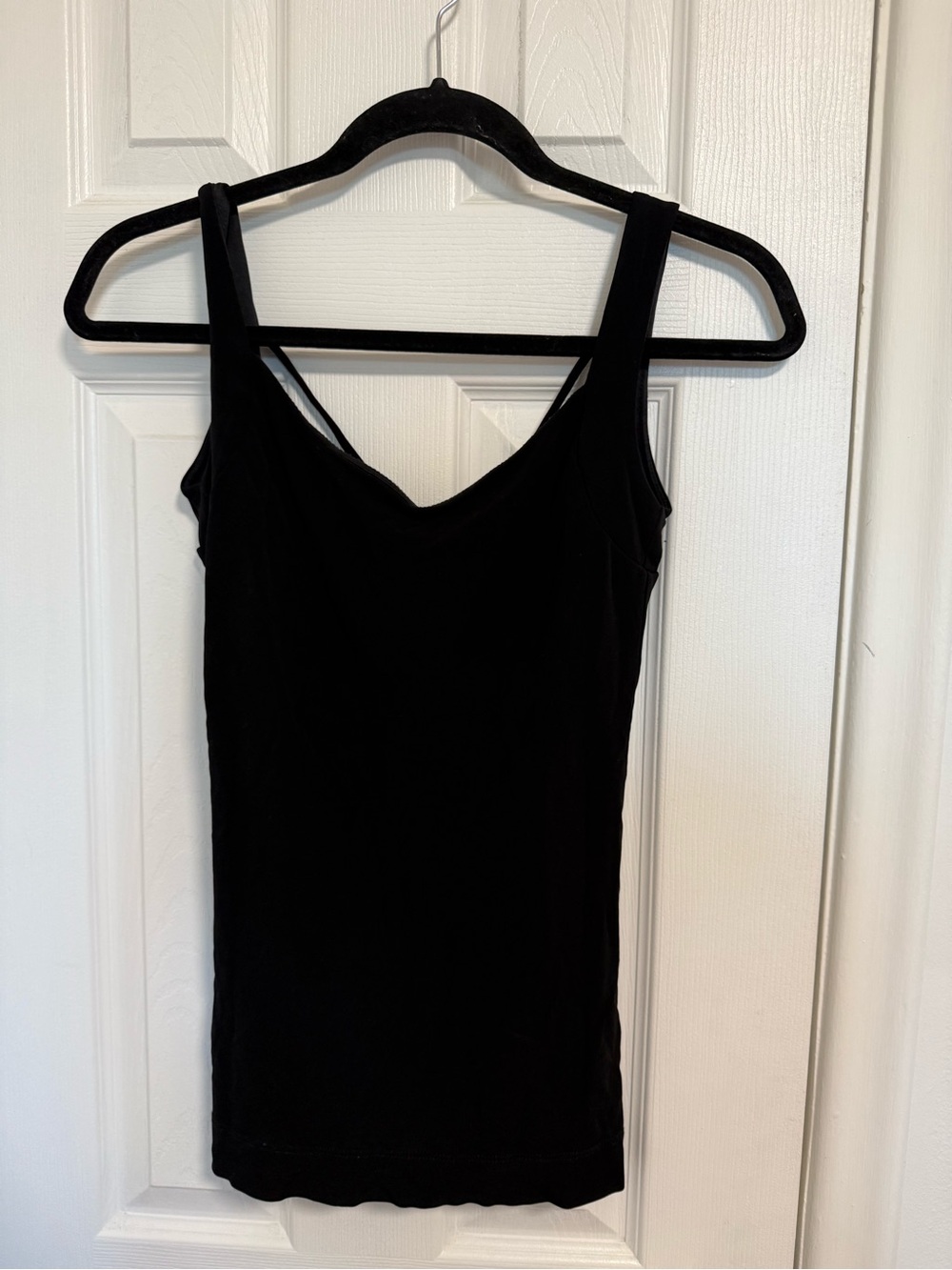 Le chateau open scoop back top with tie